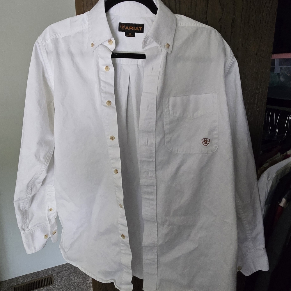 Ariat Men's Classic White Button-Down Shirt